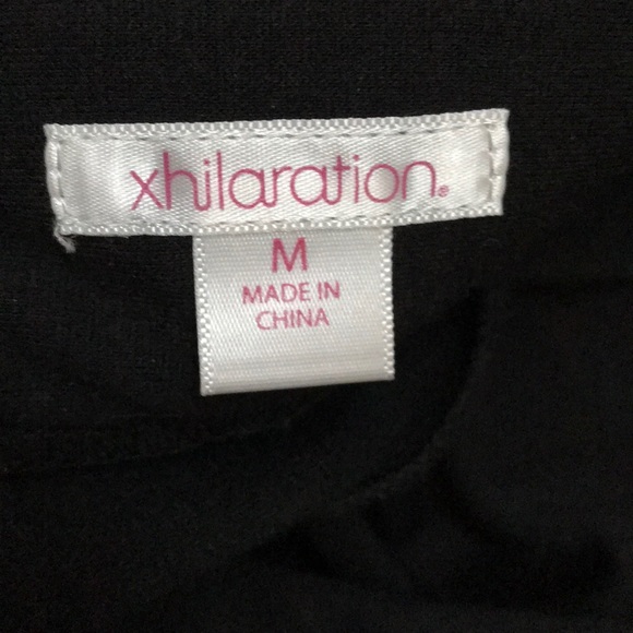 Cute black short skirt. - Picture 4 of 4